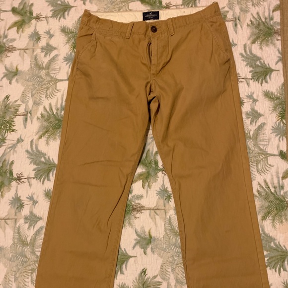 american eagle men’s khaki pants 32/33 - Picture 1 of 4